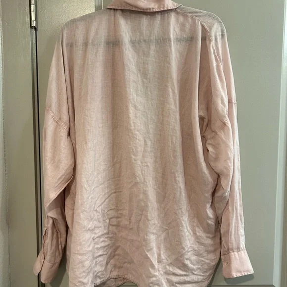 0039 Italy Women's Soft Pink Button Down Shirt - Picture 7 of 7